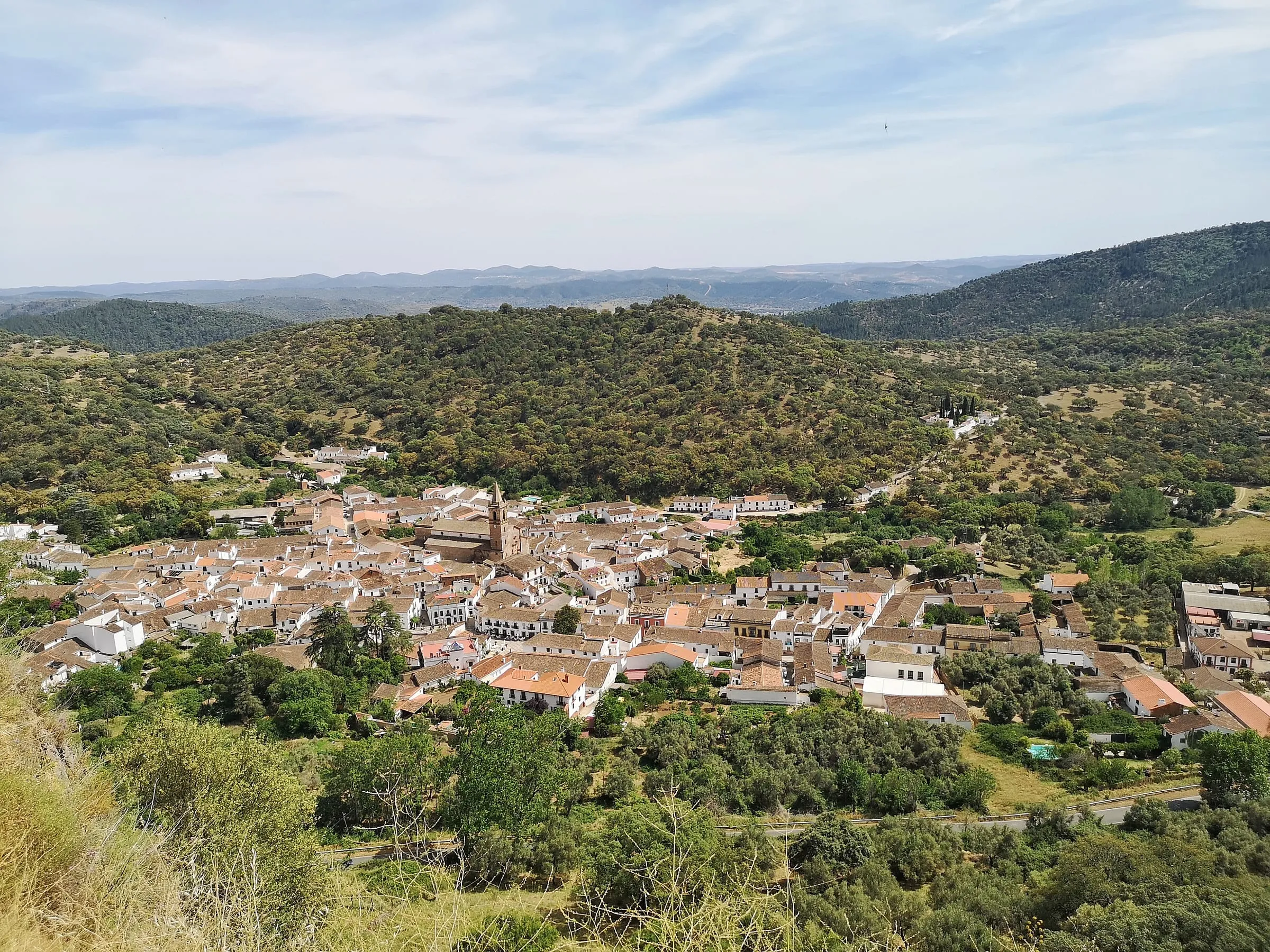 Vista de Linares de la Sierra, en la Sierra de Aracena (Huelva)